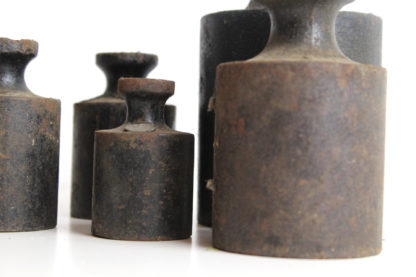 5 Gewichte mit besonderer Patina – Bild 8