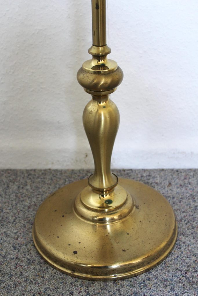 Einzigartige Messing-Stehlampe mit Schirm | Mon Ami(e) Vintage