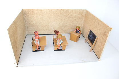 Puppenstube Klassenzimmer Schule | vintage
