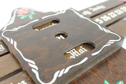 Vintage Wandkalender aus Holz – Bild 5