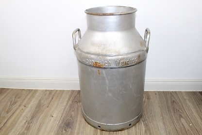 Antike Milchkanne mit Patina | "Alpenmilch Weiding 177/58"