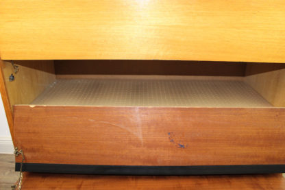 Vintage Schuhschrank mit 3 Klappen, Furnier – Bild 6