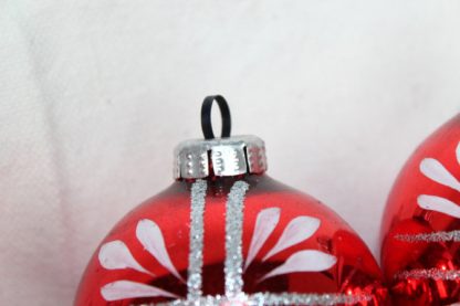 4 antike Weihnachtsbaumkugeln rot -- 7 cm – Bild 5