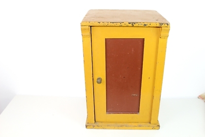 Nachttisch | Nachttischschrank | gelb | sehr massiv | Weichholz | vintage | 30er Jahre