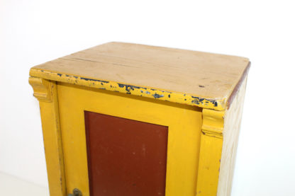 Nachttisch | Nachttischschrank | gelb | sehr massiv | Weichholz | vintage | 30er Jahre – Bild 4