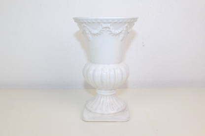 Formschöne weiße Landhaus-Vase | vintage