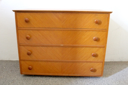 Kommode mit 4 großen Schubladen | vintage