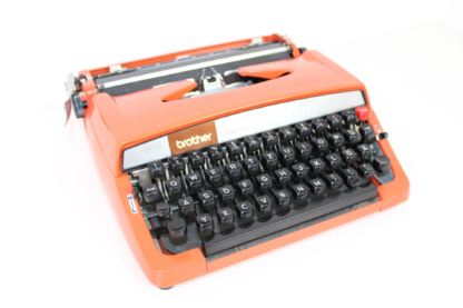 Schreibmaschine im Koffer | Brother Deluxe 879 – Bild 7
