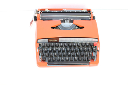 Schreibmaschine im Koffer | Brother Deluxe 879 – Bild 9