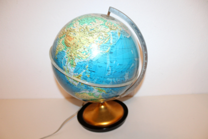 Vintage Globus mit edlem Fuß – Bild 4