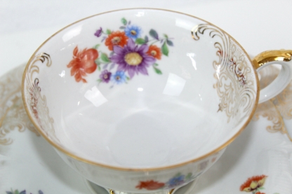 Sammeltasse mit Blumen – Bild 3