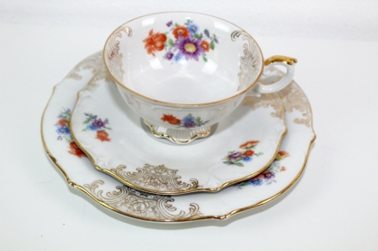 Sammeltasse mit Blumen – Bild 4