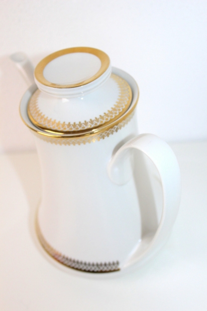 Vintage Kaffeekanne Teekanne aus Porzellan mit Goldrand – Bild 5