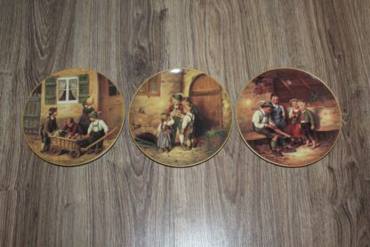 3 Wandteller "Kinderportraits" -- Goldrand vintage – Bild 4