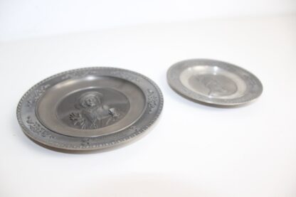 2 vintage Zinnteller von WMF -- Kunstteller – Bild 2