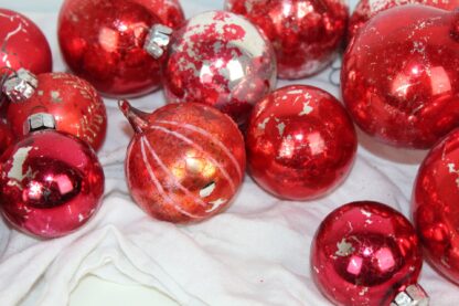 Konvolut Rote Christbaumkugeln | 26 Kugeln | – Bild 2
