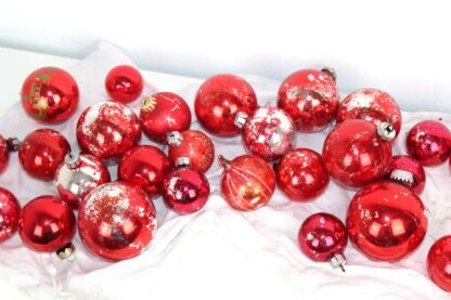 Konvolut Rote Christbaumkugeln | 26 Kugeln | – Bild 8
