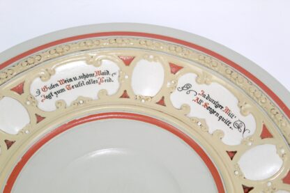 Mettlach Bowle Teller |  "Bauernhochzeit" |  1900 | lasiert | Trinksprüche | Keramik | Manufaktur Villeroy & Boch | Vintage – Bild 2