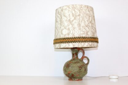 Besondere Tischlampe mit Lampenschirm