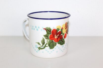 Milchtopf mit Blumen