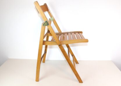 Klappstuhl aus Holz