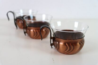3 Teegläser mit Kupferhalter