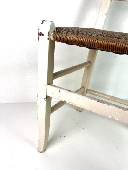 Besonderer Shabby-Stuhl mit Geflecht | vintage – Bild 4