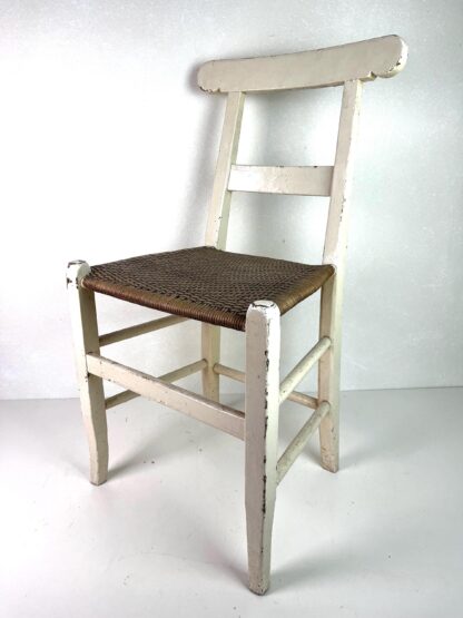 Besonderer Shabby-Stuhl mit Geflecht | vintage